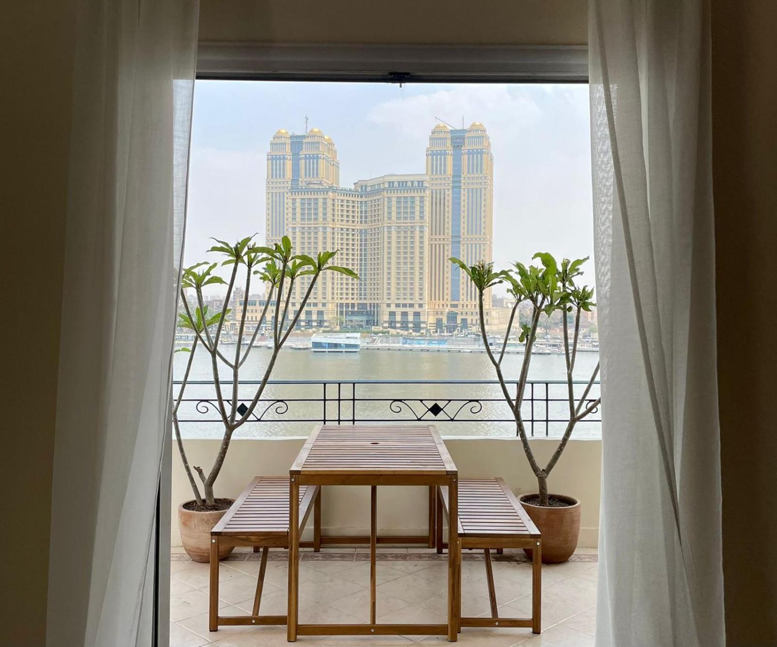 Luxury On The Nile - Zamalek Apartments Káhira Exteriér fotografie